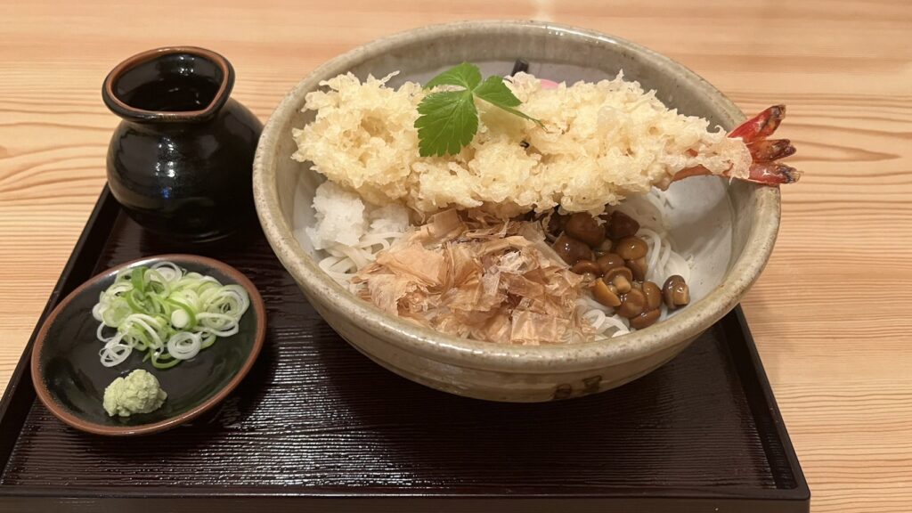 よしだ屋
冷やし五目天そば