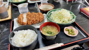 中国料理大和殿＆とんかつ専門とん殿