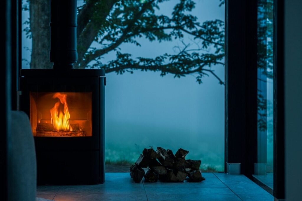 薪ストーブのある空間