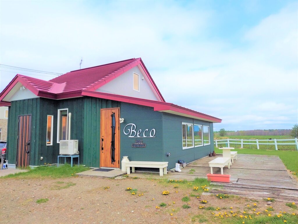 【中標津】独自ブレンドの絶品ソフト！至福のひとときを過ごせる「Cafe Beco」